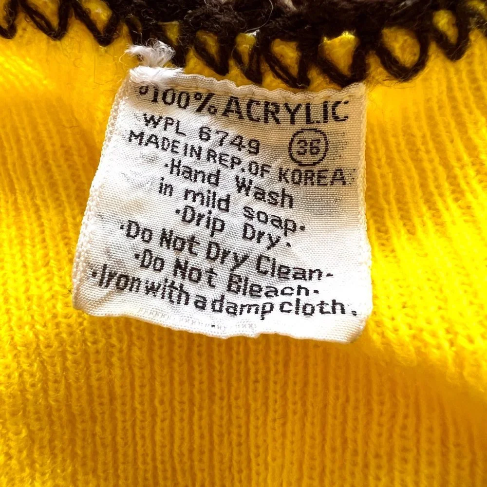 70's Bright Yellow Short Sleeve Sweater - Size 36 - Medium - Picture 10 of 11